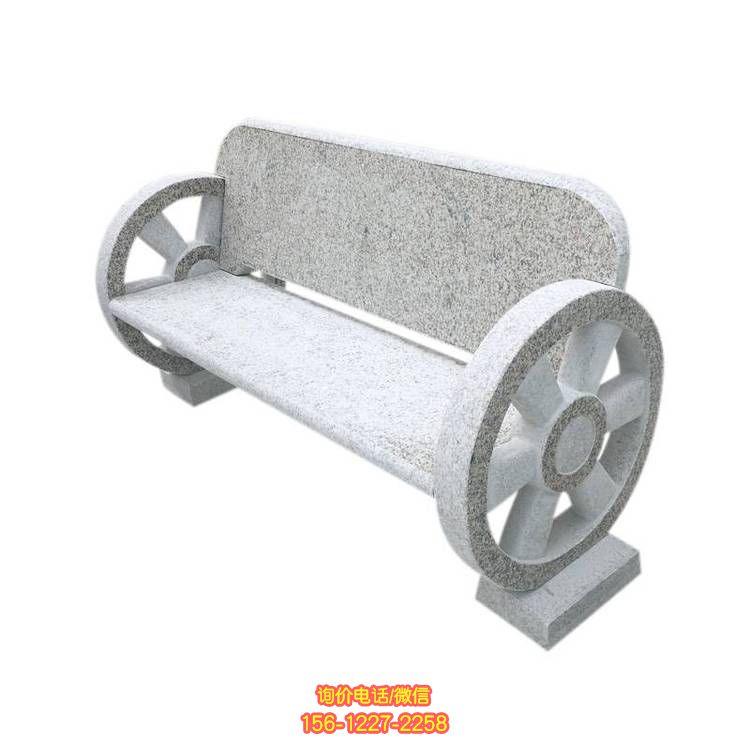 花崗巖雕塑，點綴公園景區